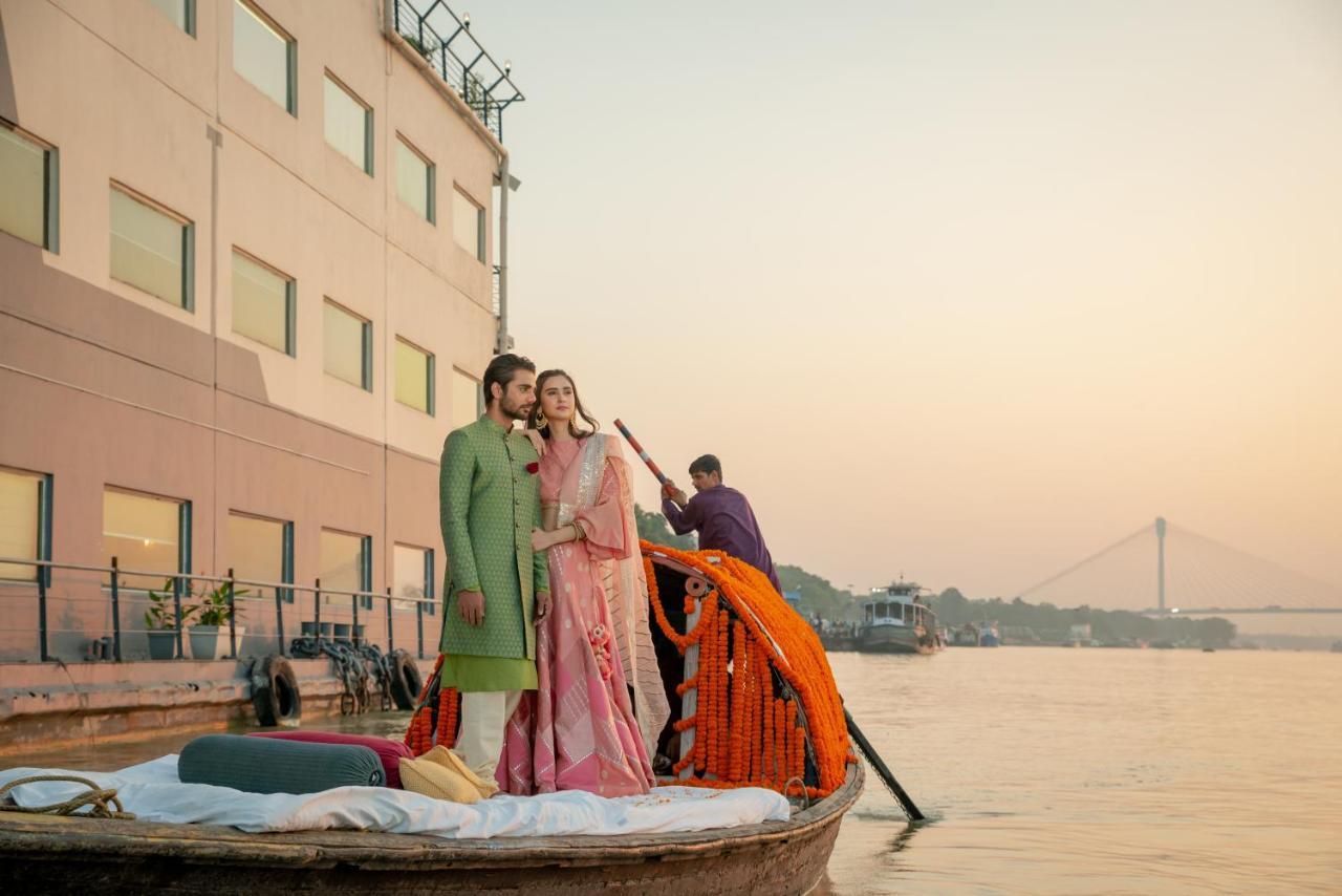 Hotel Polo Floatel Kolkata
